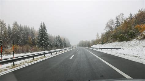 schneefallgrenze heute österreich